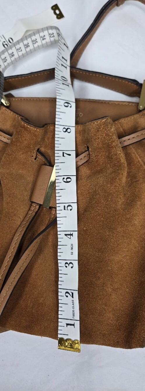 Vince Camuto Caramel Suede Leather Bucket Bag Crossbody Drawstring Gold Hardware - Picture 13 of 13